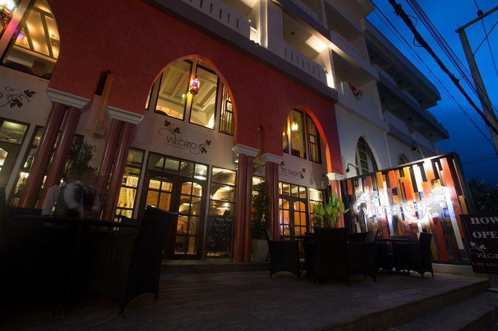Vulcano Hotel Chiang Mai Exterior foto